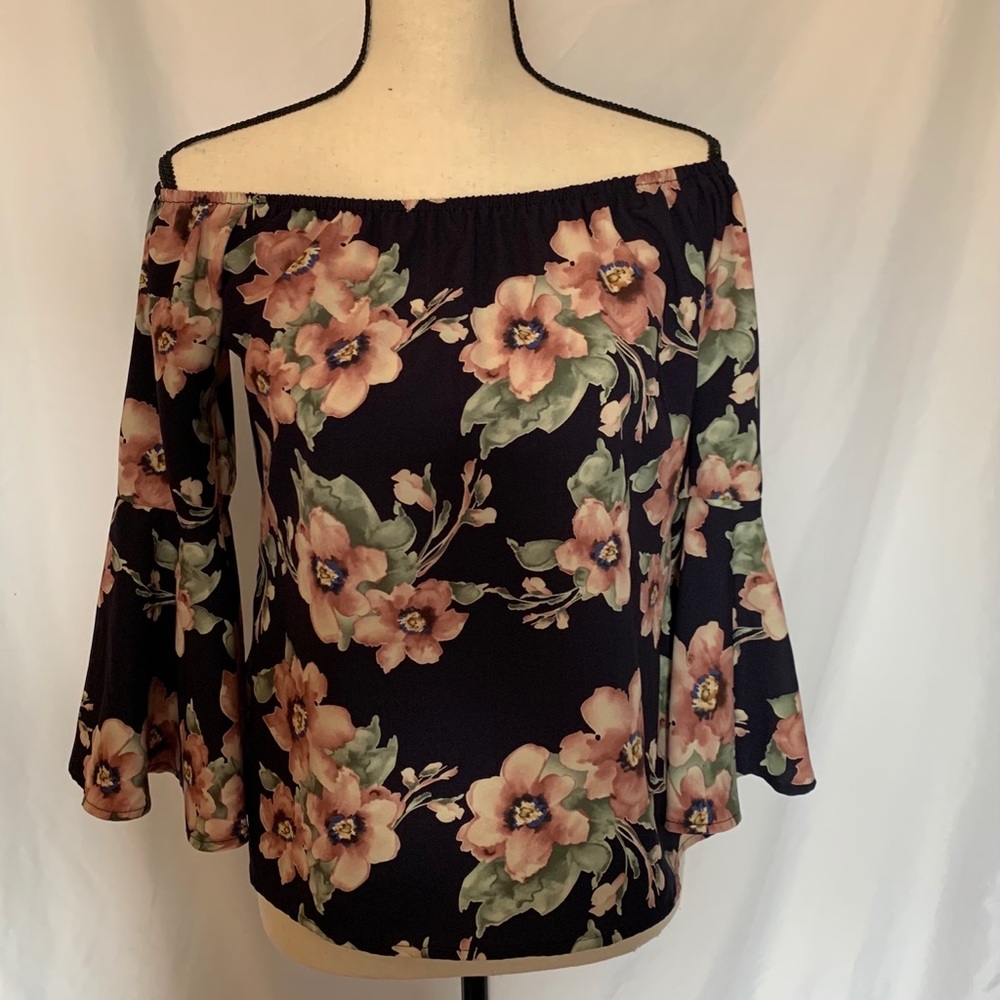Off the shoulder floral shirt